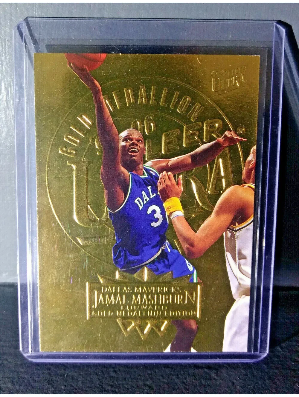 1995-96 Jamal Mashburn Fleer Ultra Gold Medallion #40 Basketball Card